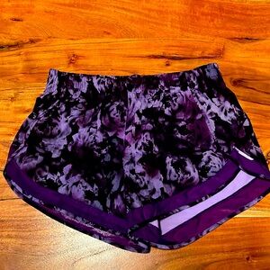 Athleta Run Shorts M